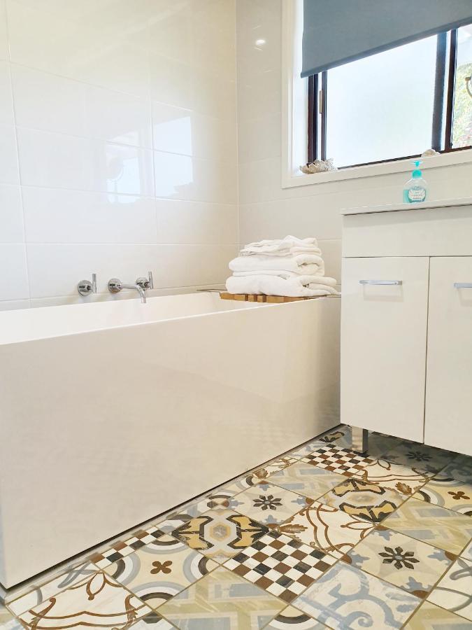 Marazul Best Deal - Stone Bathtub, Wifi, Functional - Mandarins And Lemons When Available Vincentia Kültér fotó